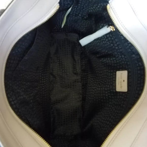 NWT KATE SPADE NY WRIGHT PLACE KARLA TASSEL TOTE - Picture 4 of 6